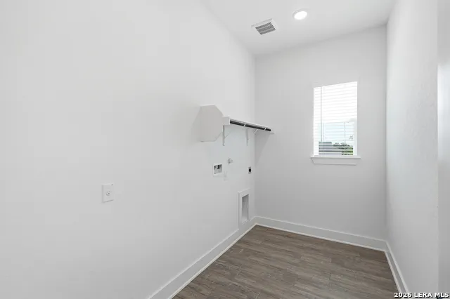 102 Kari Drive Castroville, TX 78009