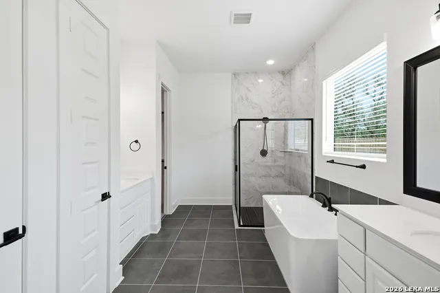 102 Kari Drive Castroville, TX 78009