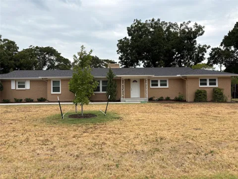 16 Cliffside Drive