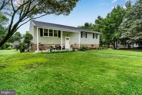 15 PARKSIDE DRIVE