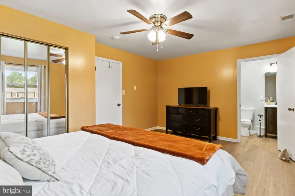 15 PARKSIDE DRIVE Hummelstown, PA 17036