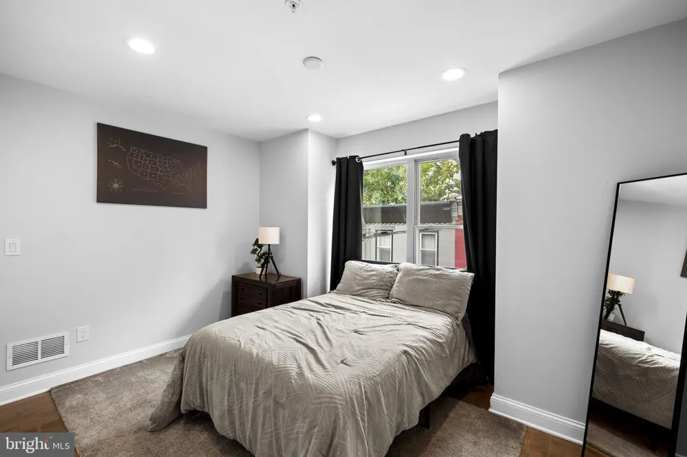 1535 S CAPITOL STREET Philadelphia, PA 19146