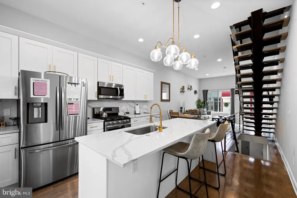1535 S CAPITOL STREET Philadelphia, PA 19146