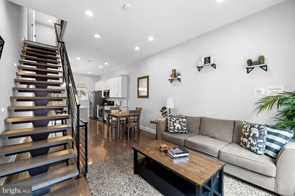 1535 S CAPITOL STREET Philadelphia, PA 19146