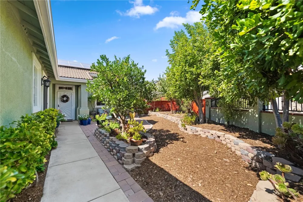 31637 Woodview Circle Menifee, CA 92584