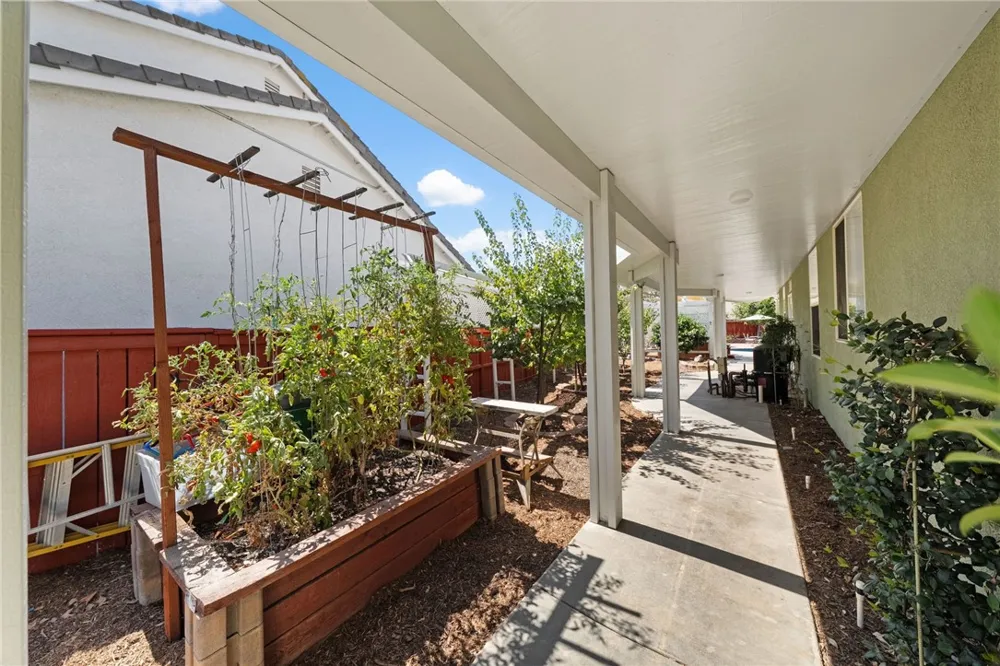 31637 Woodview Circle Menifee, CA 92584
