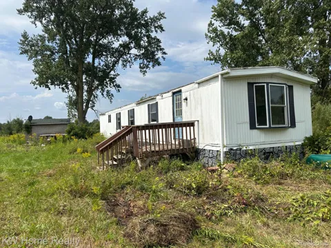 2911 E Sanilac Road