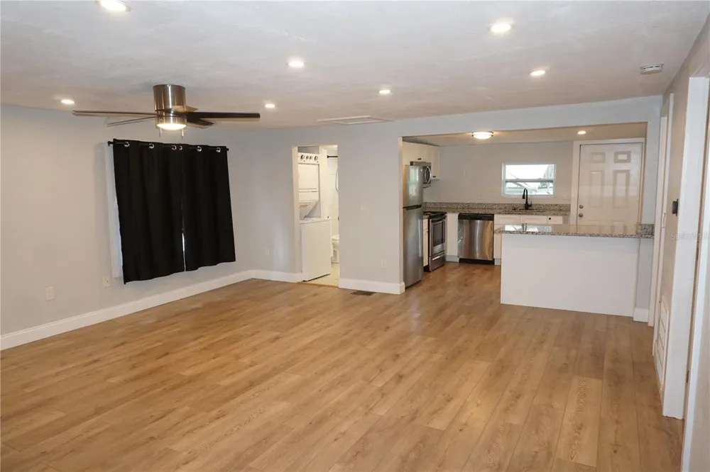 248 AVENUE L NE Winter Haven, FL 33881