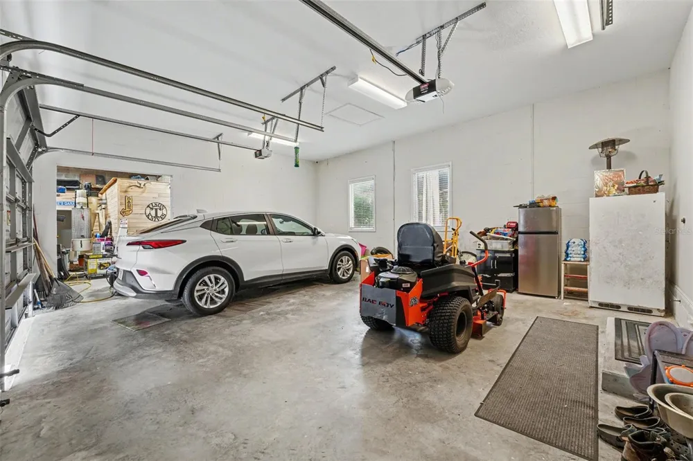 5231 JOE KING ROAD Plant City, FL 33567