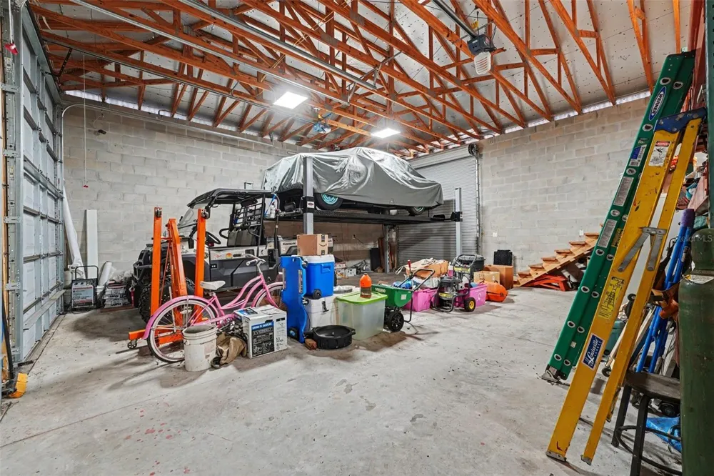 5231 JOE KING ROAD Plant City, FL 33567