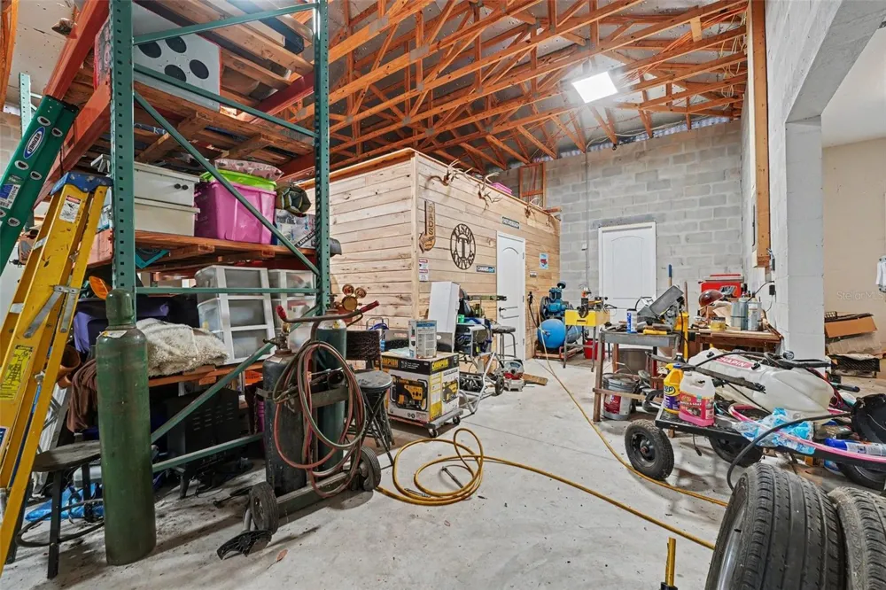 5231 JOE KING ROAD Plant City, FL 33567