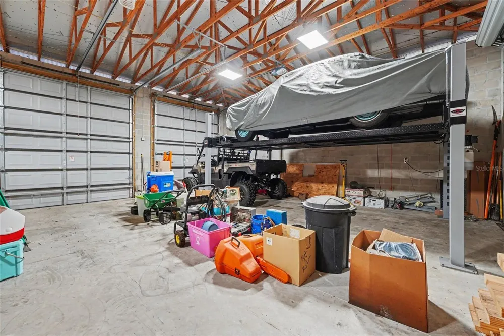 5231 JOE KING ROAD Plant City, FL 33567