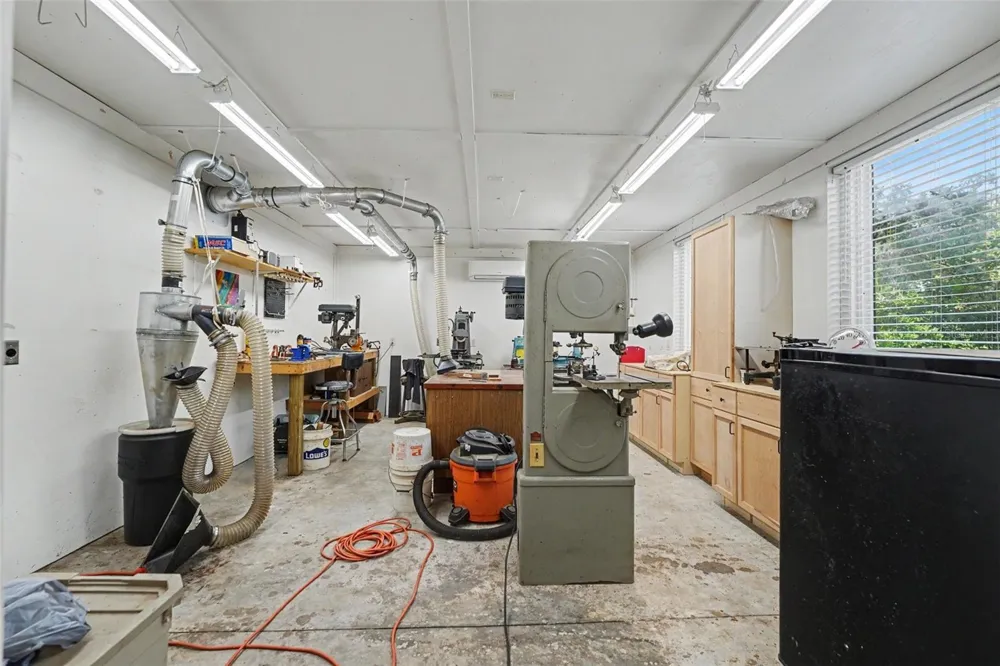 5231 JOE KING ROAD Plant City, FL 33567
