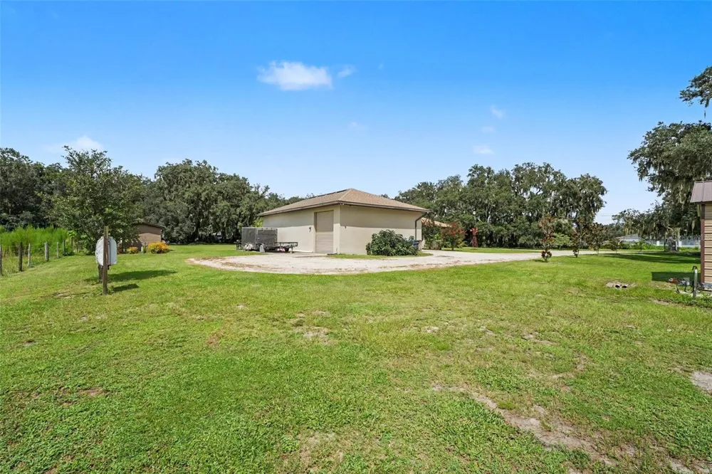 5231 JOE KING ROAD Plant City, FL 33567