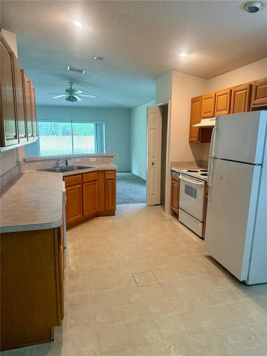 2021 SWEETFERN PLACE Lakeland, FL 33810