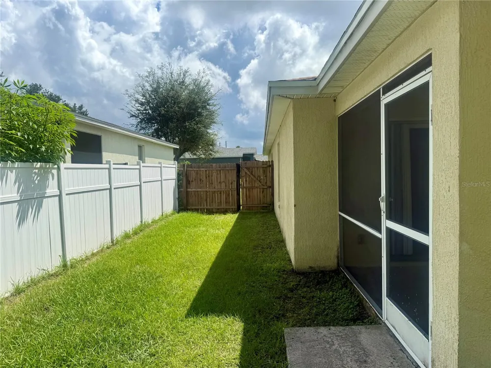 2021 SWEETFERN PLACE Lakeland, FL 33810
