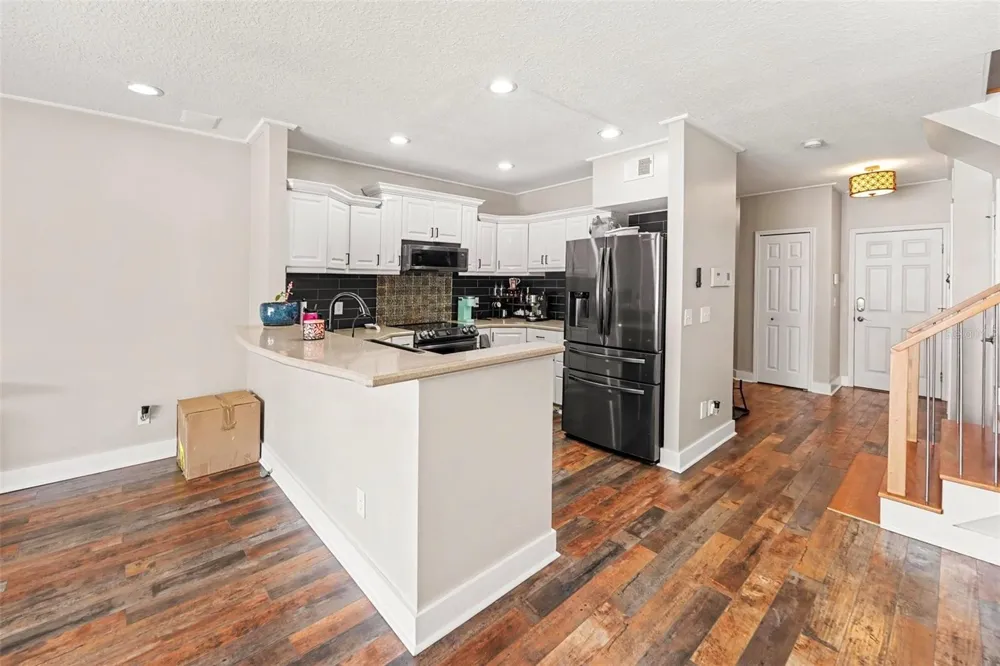 6980 ULMERTON ROAD #9E Largo, FL 33771