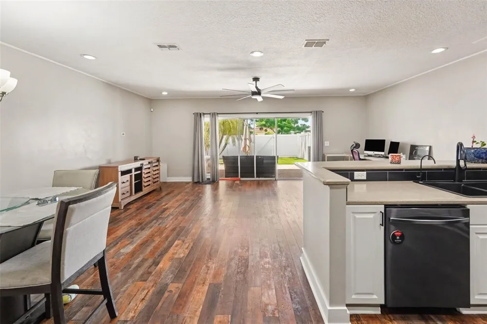 6980 ULMERTON ROAD #9E Largo, FL 33771