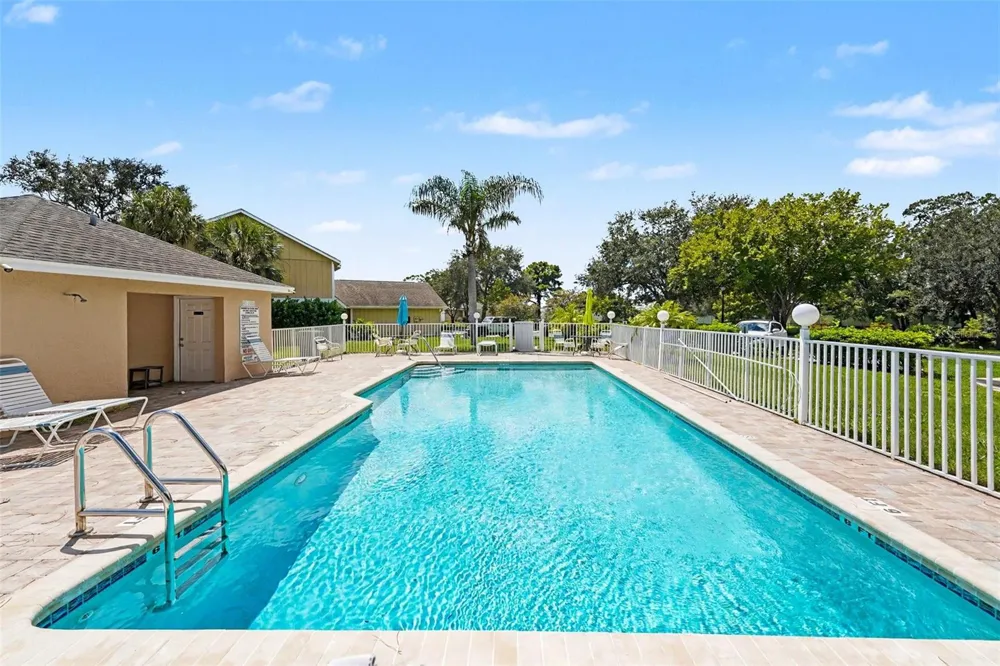 6980 ULMERTON ROAD #9E Largo, FL 33771
