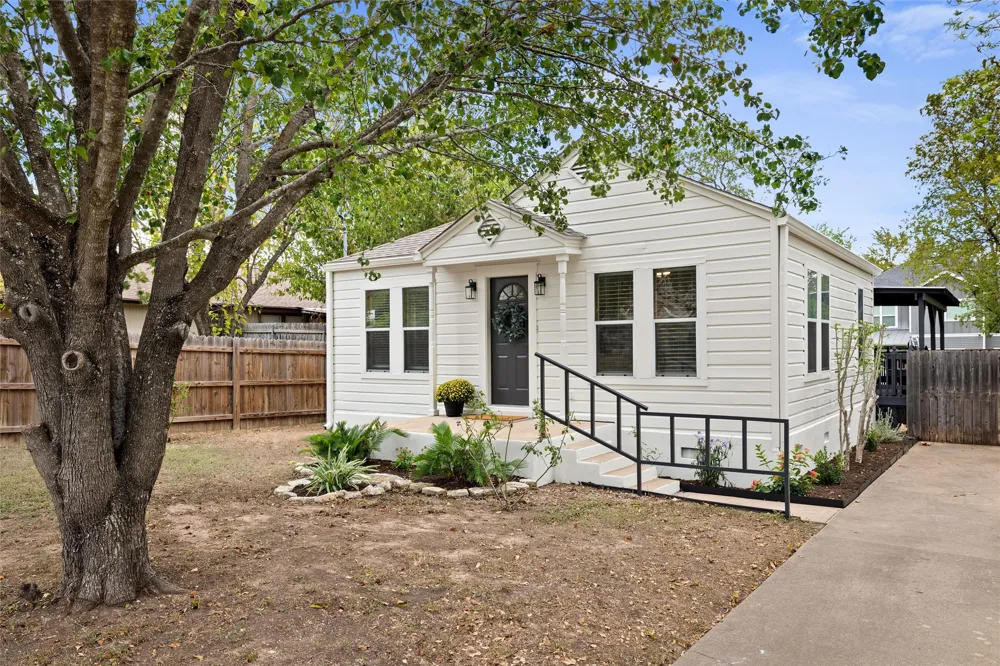 3306 Dalton Street Austin, TX 78745