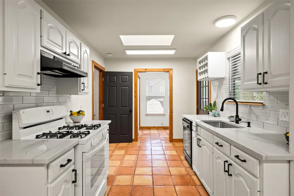 3306 Dalton Street Austin, TX 78745