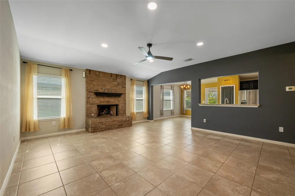 308 Moulins Lane Georgetown, TX 78626