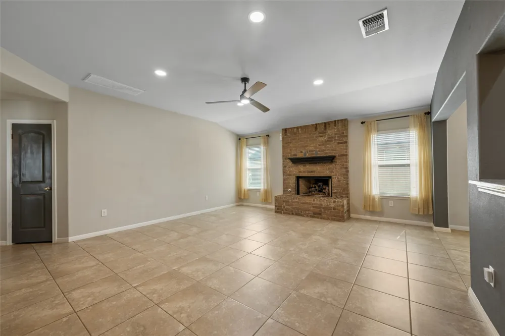 308 Moulins Lane Georgetown, TX 78626