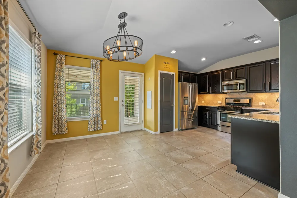 308 Moulins Lane Georgetown, TX 78626