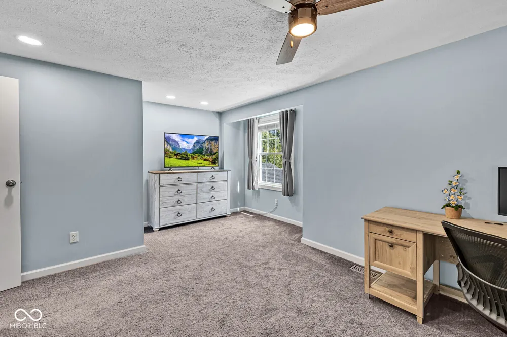 9442 Timber View Drive Indianapolis, IN 46250