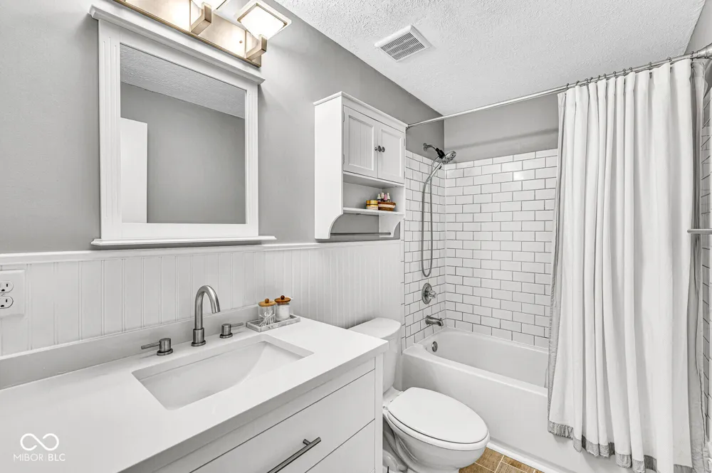 9442 Timber View Drive Indianapolis, IN 46250