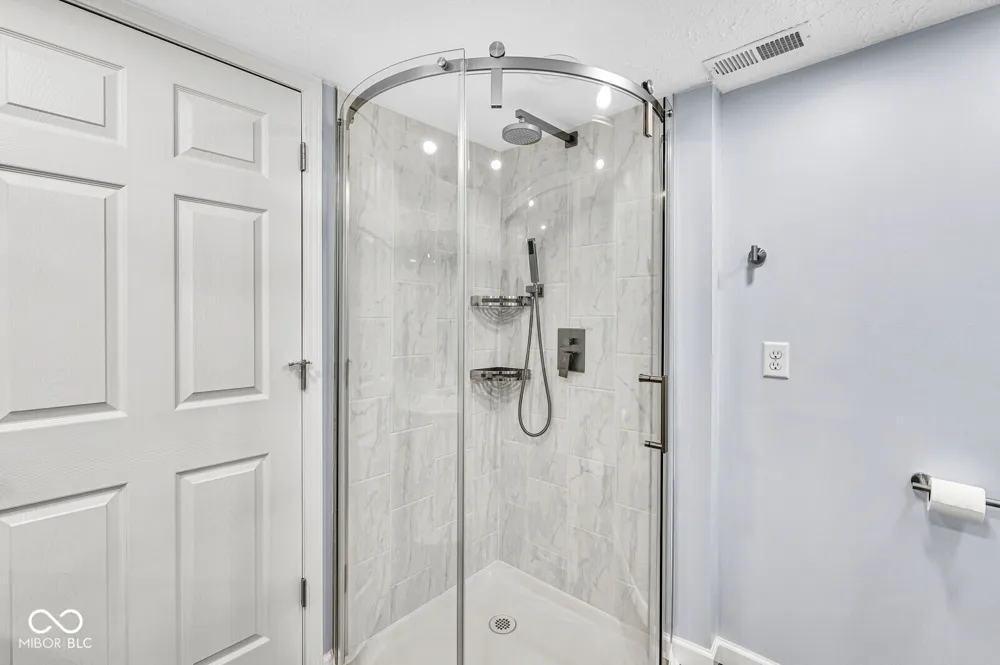 9442 Timber View Drive Indianapolis, IN 46250