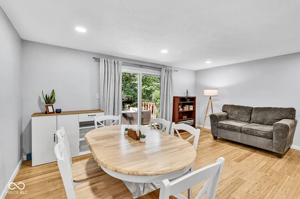 9442 Timber View Drive Indianapolis, IN 46250
