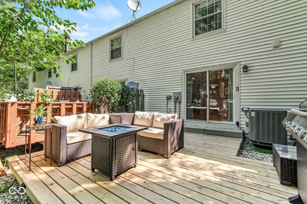 9442 Timber View Drive Indianapolis, IN 46250