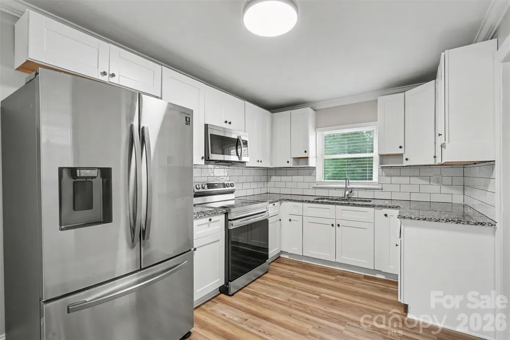 2728 Arnold Drive Charlotte, NC 28205