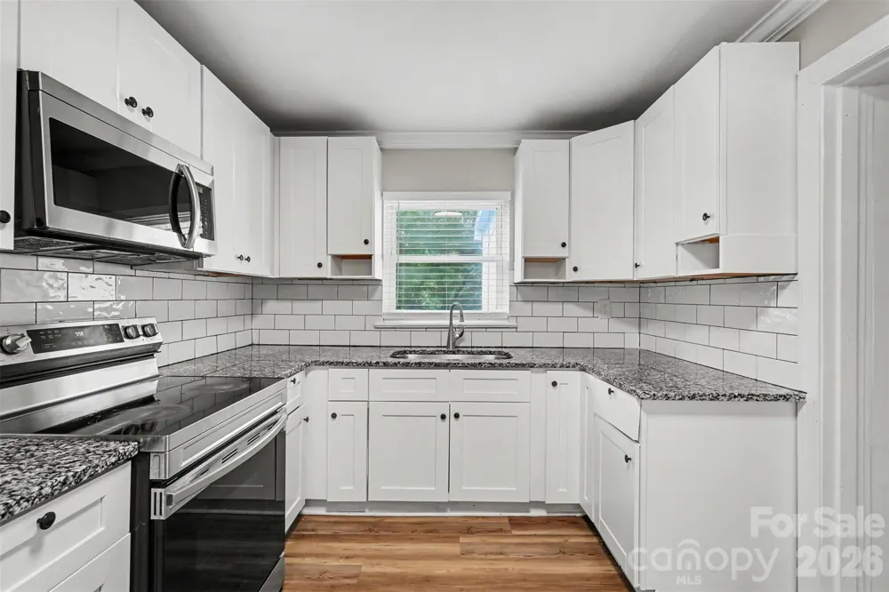 2728 Arnold Drive Charlotte, NC 28205