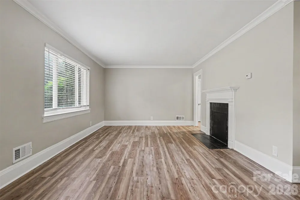 2728 Arnold Drive Charlotte, NC 28205