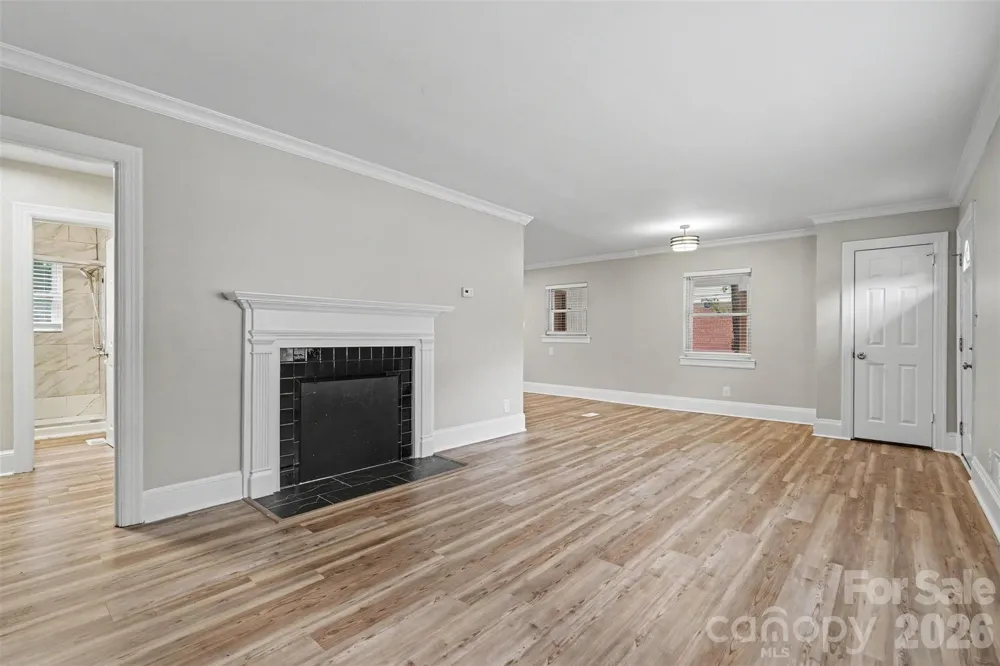 2728 Arnold Drive Charlotte, NC 28205