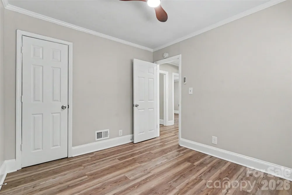 2728 Arnold Drive Charlotte, NC 28205