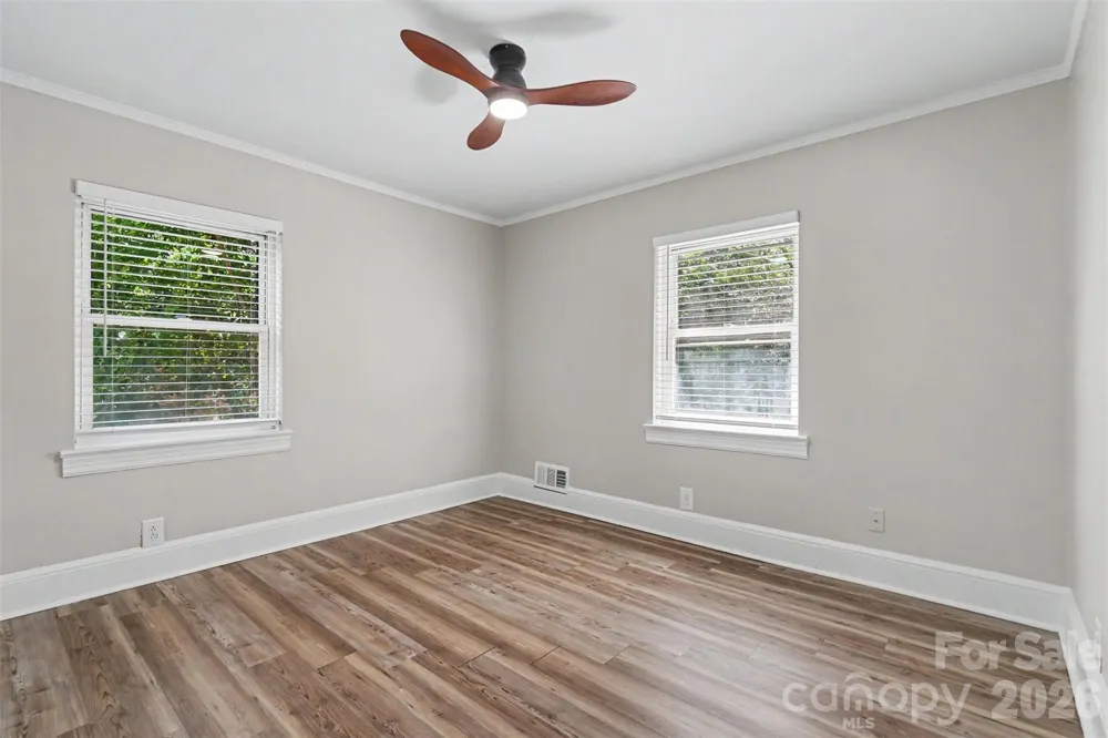 2728 Arnold Drive Charlotte, NC 28205