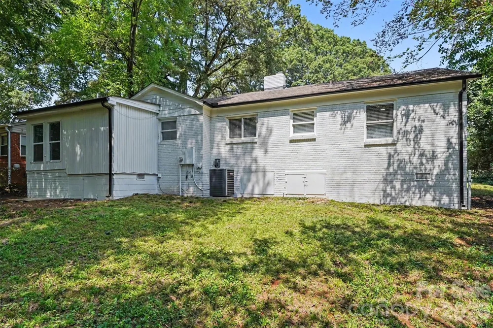 2728 Arnold Drive Charlotte, NC 28205