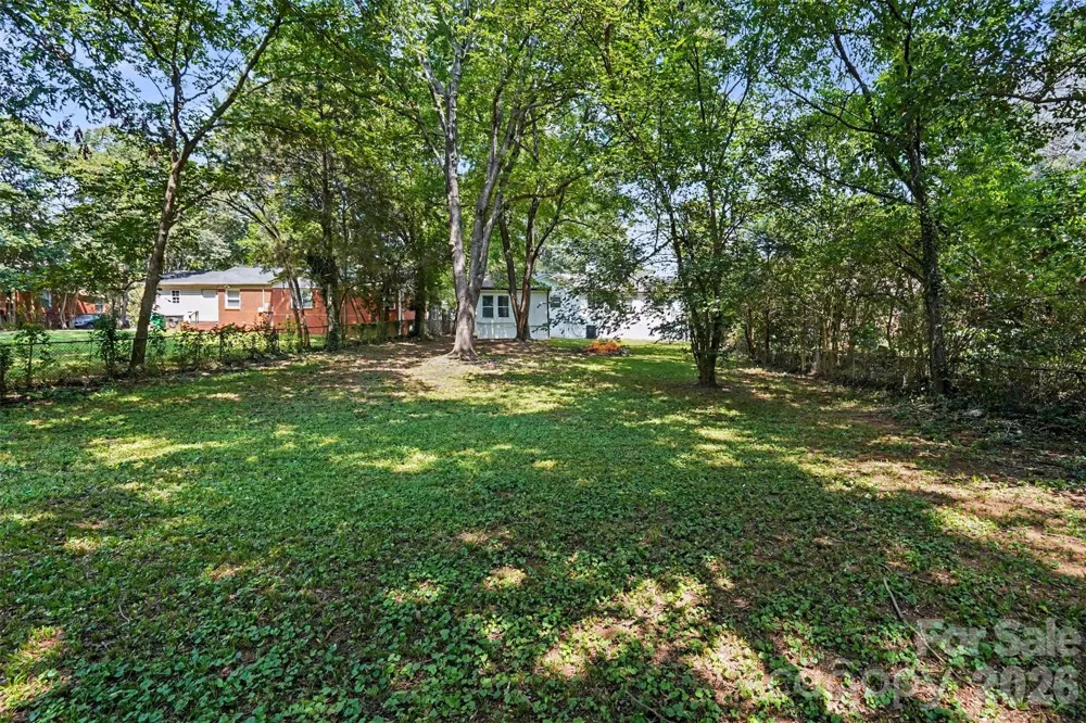 2728 Arnold Drive Charlotte, NC 28205
