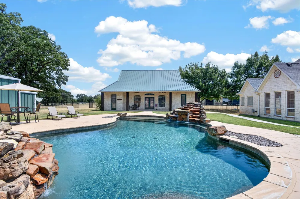 212 Oak Ridge Road Denison, TX 75021