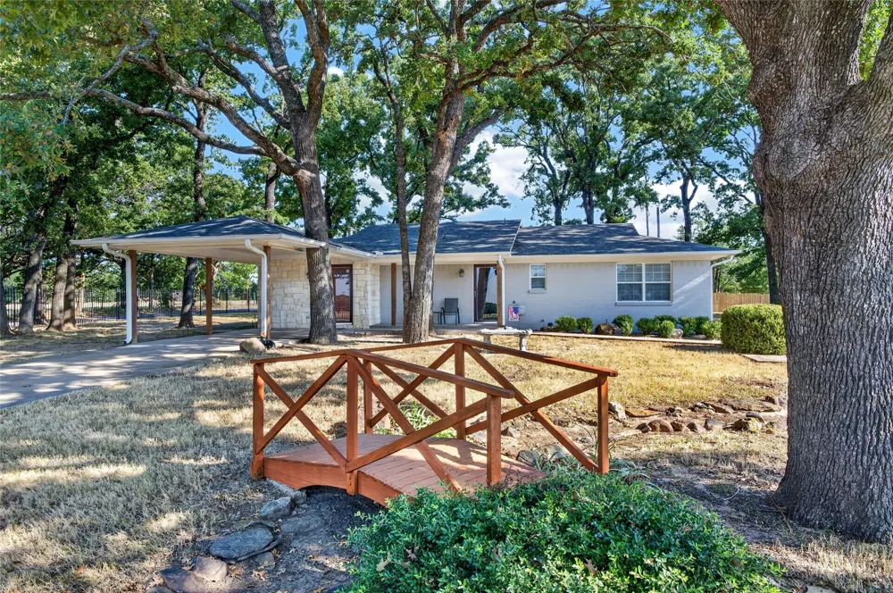 212 Oak Ridge Road Denison, TX 75021
