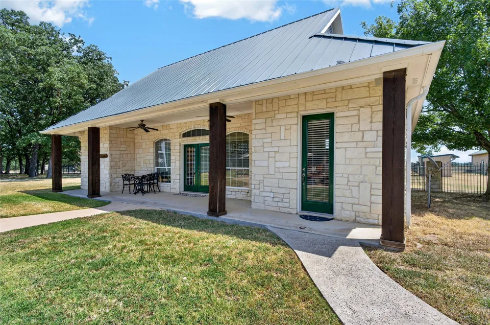 212 Oak Ridge Road Denison, TX 75021
