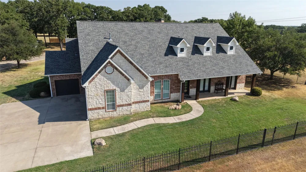 212 Oak Ridge Road Denison, TX 75021