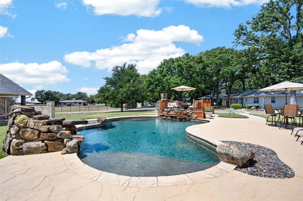 212 Oak Ridge Road Denison, TX 75021