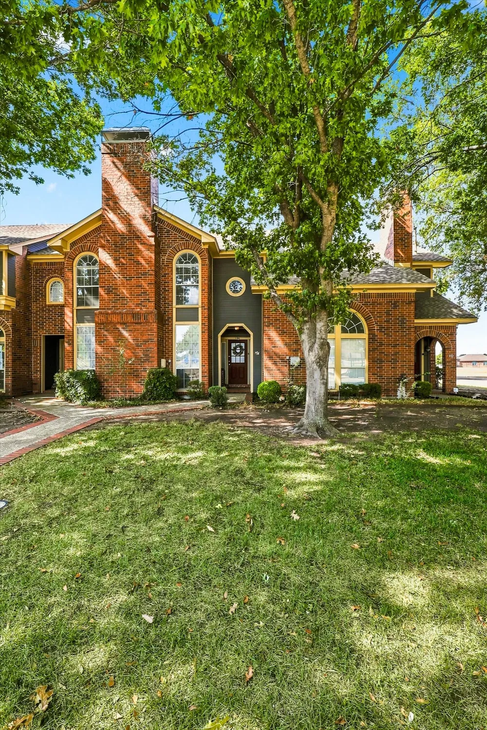 136 Cobblestone Row Denton, TX 76207