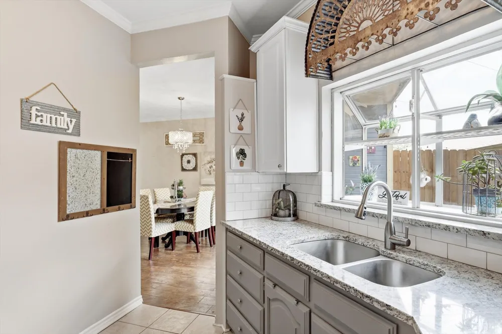 136 Cobblestone Row Denton, TX 76207