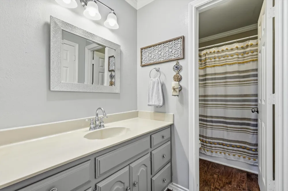 136 Cobblestone Row Denton, TX 76207