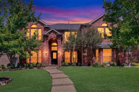 1548 Kings View Drive